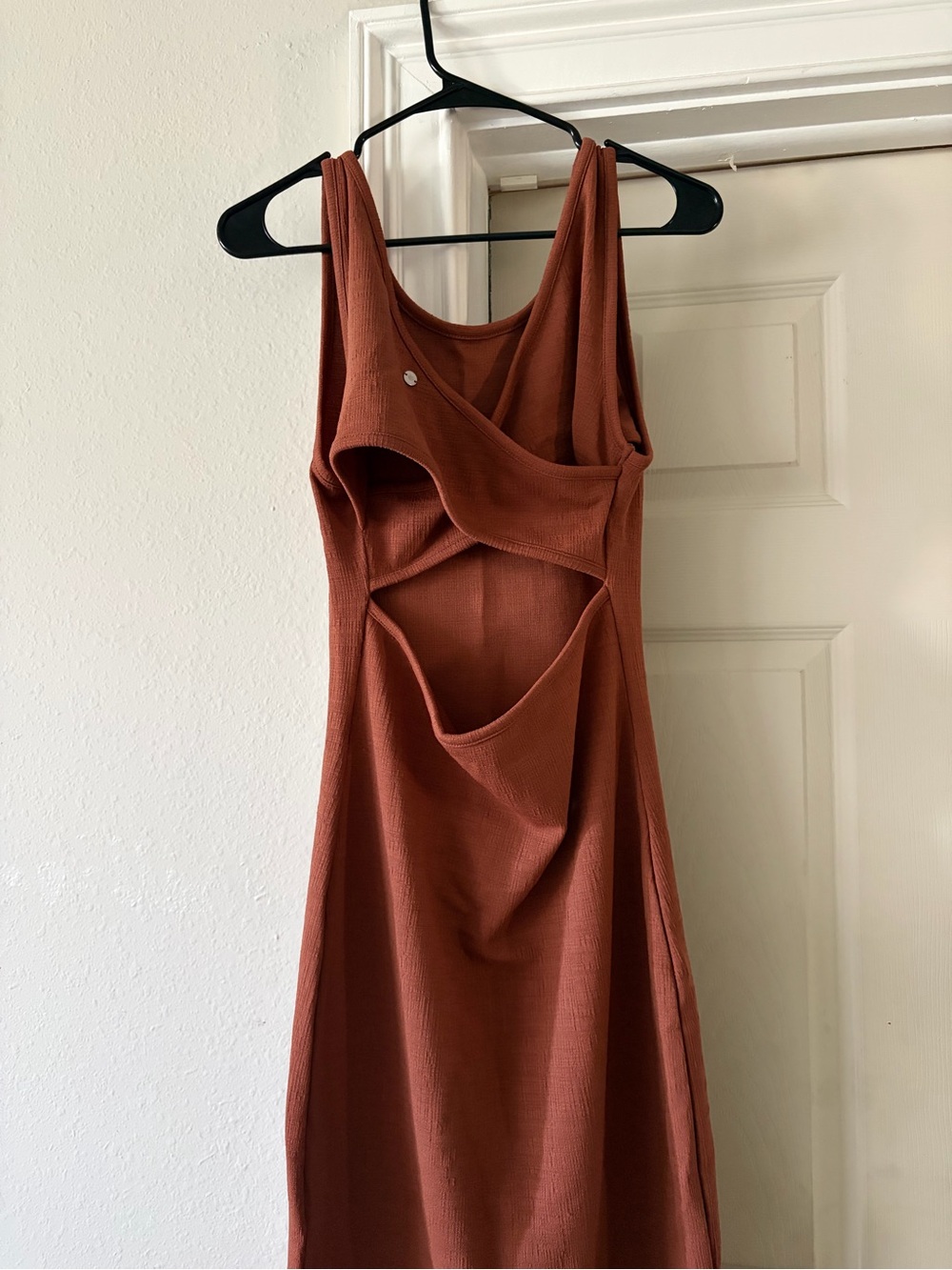 Roxy Rust Orange-Terracotta Sleeveless Midi Dress - Picture 2 of 3